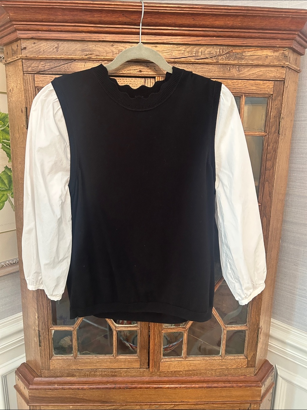 Talbots Black Knit Shell Top with White Puff Sleeves
